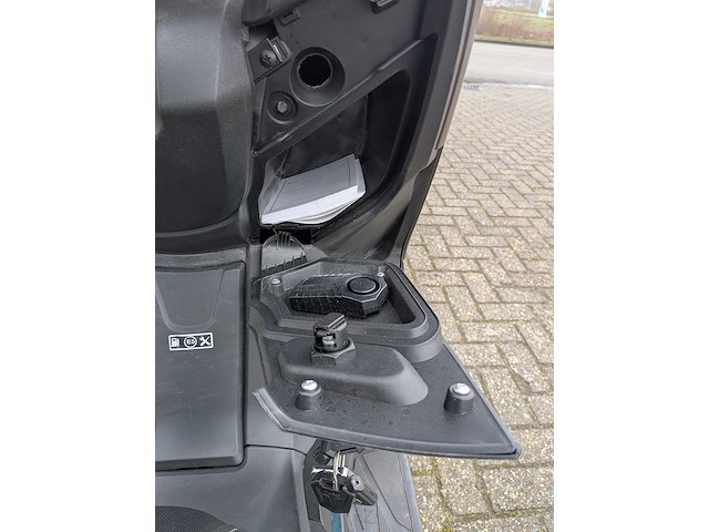 Motorscooter, trmotor, t-10 cl125t, 2024 - afbeelding 41 van  44