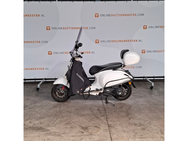 Motorscooter, vespa, sprint 125 abs, 2018 - afbeelding 2 van  14