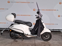 Motorscooter, vespa, sprint 125 abs, 2018 - afbeelding 7 van  14