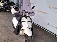 Motorscooter, vespa, sprint 125 abs, 2018 - afbeelding 9 van  14