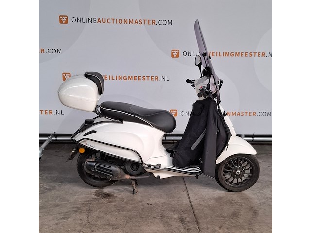 Motorscooter, vespa, sprint 125 abs, 2018 - afbeelding 11 van  14