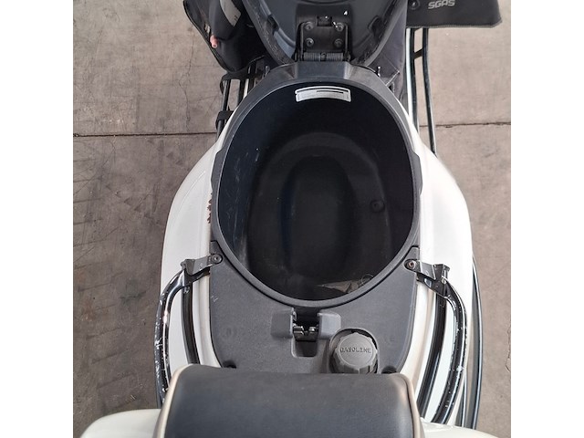 Motorscooter, vespa, sprint 125 abs, 2018 - afbeelding 13 van  14