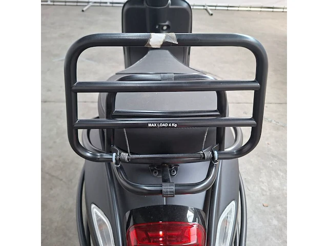 Motorscooter, vespa, sprint, 2019 - afbeelding 6 van  25