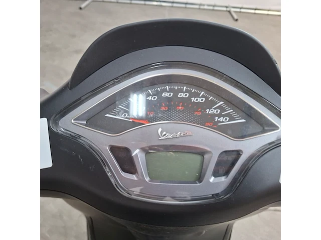 Motorscooter, vespa, sprint, 2019 - afbeelding 13 van  25