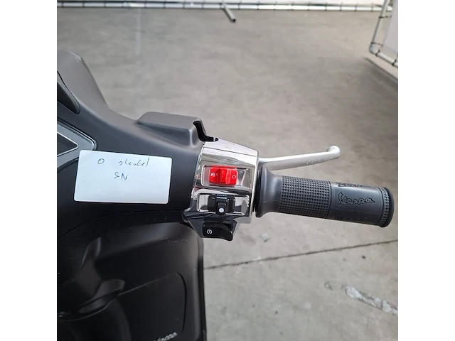 Motorscooter, vespa, sprint, 2019 - afbeelding 14 van  25