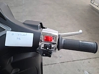 Motorscooter, vespa, sprint, 2019 - afbeelding 14 van  25