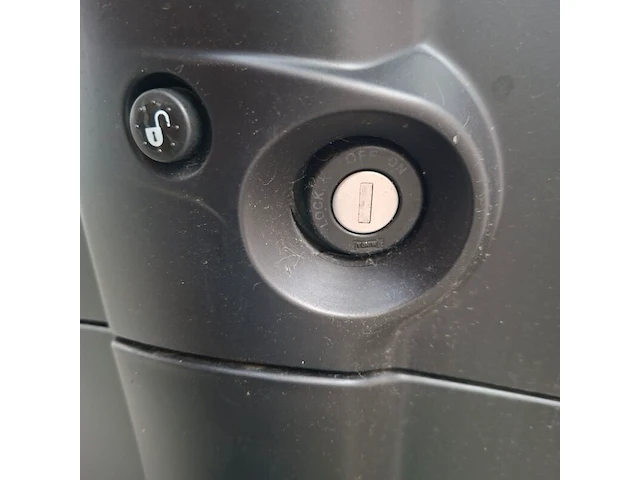 Motorscooter, vespa, sprint, 2019 - afbeelding 18 van  25