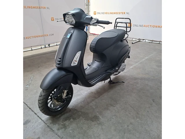 Motorscooter, vespa, sprint, 2019 - afbeelding 20 van  25
