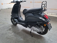 Motorscooter, vespa, sprint, 2019 - afbeelding 22 van  25