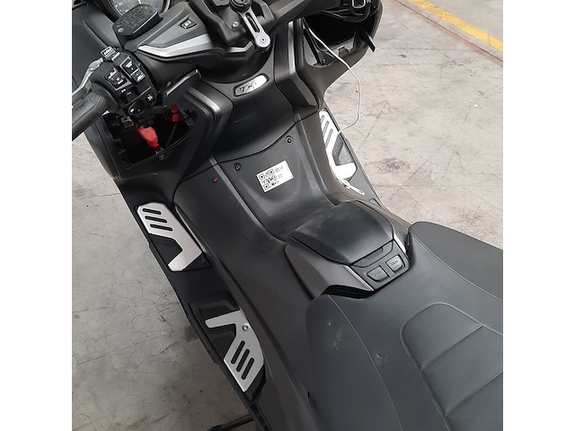 Motorscooter, yamaha, t-max xp560d, 2021 - afbeelding 9 van  30
