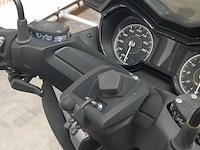 Motorscooter, yamaha, xmax 400 tech max, 2021 - afbeelding 7 van  25