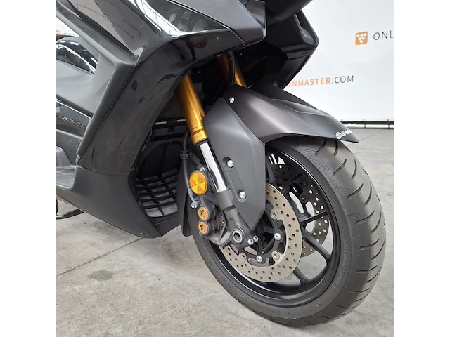 Motorscooter, yamaha, xp560d, tmax 560 tech max abs, 2024 - afbeelding 19 van  24