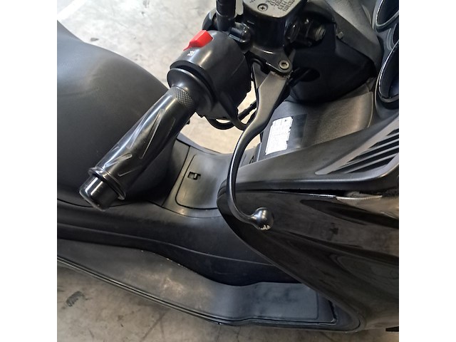 Motorscooter, yamaha, yp400 majesty, 2006 - afbeelding 7 van  32