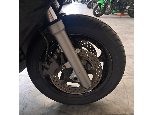 Motorscooter, yamaha, yp400 majesty, 2006 - afbeelding 22 van  32