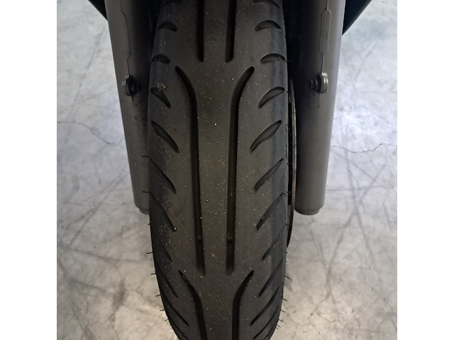 Motorscooter, yamaha, yp400 majesty, 2006 - afbeelding 24 van  32