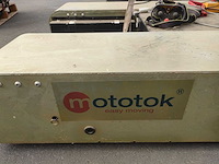Mototok bestuurbare vliegtuig sleper - afbeelding 5 van  5