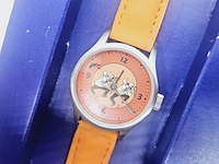 Moulinsart x kuifje - tintin verzamelbaar horloge - afbeelding 2 van  5