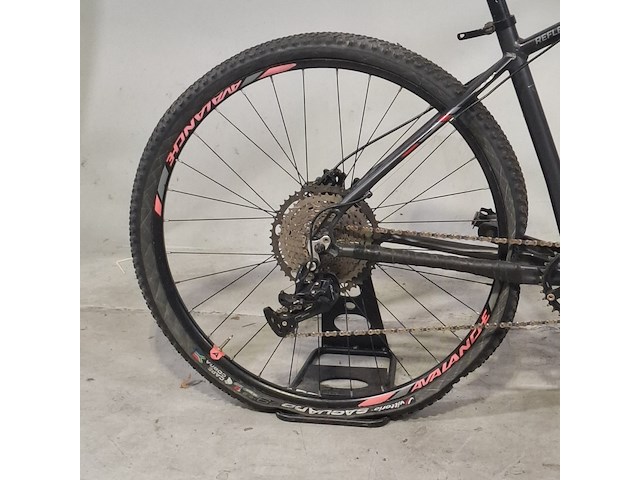 Mountainbike, avalanche, reflex pro - afbeelding 7 van  12