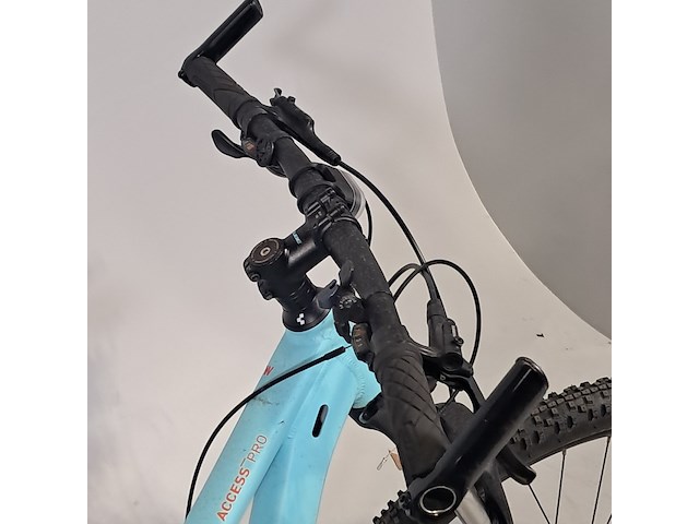 Mountainbike, cube, access pro - afbeelding 9 van  13