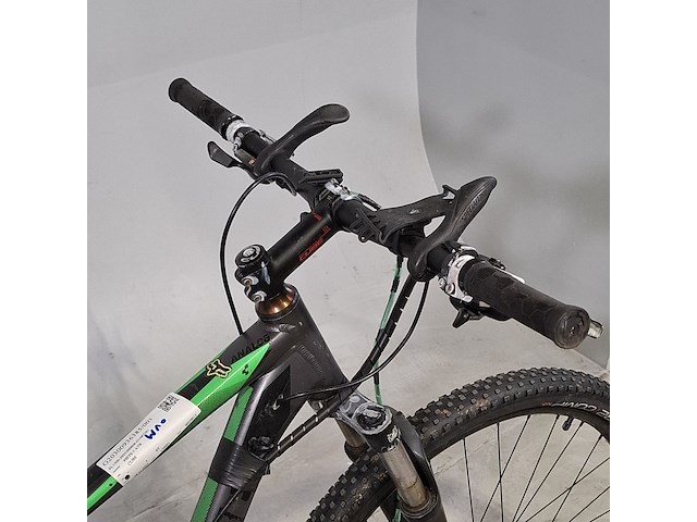 Mountainbike, cube, analog - afbeelding 12 van  13