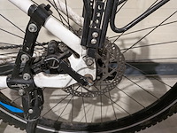 Mountainbike, giant, met onderdelen van o.a. schwalbe & shimano - afbeelding 3 van  14