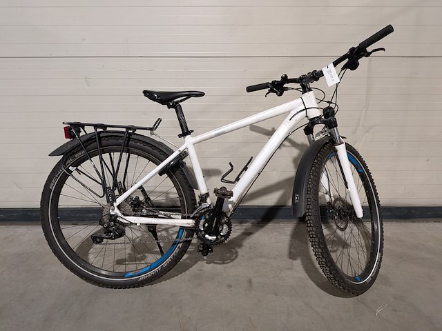 Mountainbike, giant, met onderdelen van o.a. schwalbe & shimano - afbeelding 4 van  14