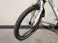 Mountainbike, giant, met onderdelen van o.a. schwalbe & shimano - afbeelding 7 van  14