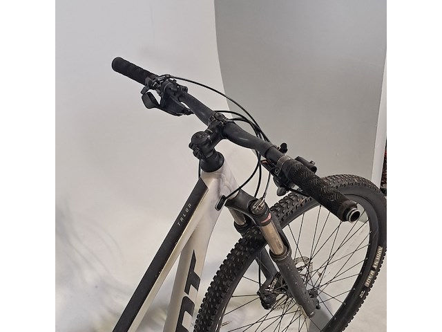 Mountainbike, giant, talon - afbeelding 8 van  12