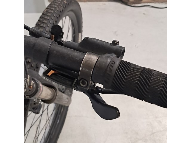 Mountainbike, giant, talon - afbeelding 9 van  12