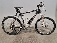 Mountainbike, x-trail, mud 5.0
