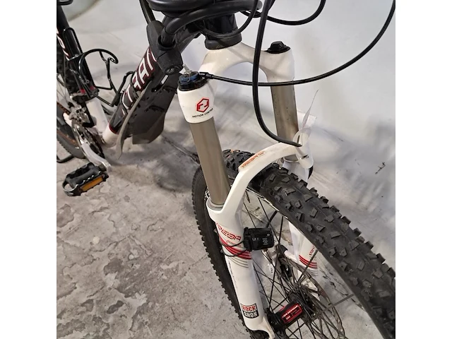 Mountainbike, x-trail, mud 5.0 - afbeelding 16 van  20
