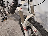 Mountainbike, x-trail, mud 5.0 - afbeelding 16 van  20
