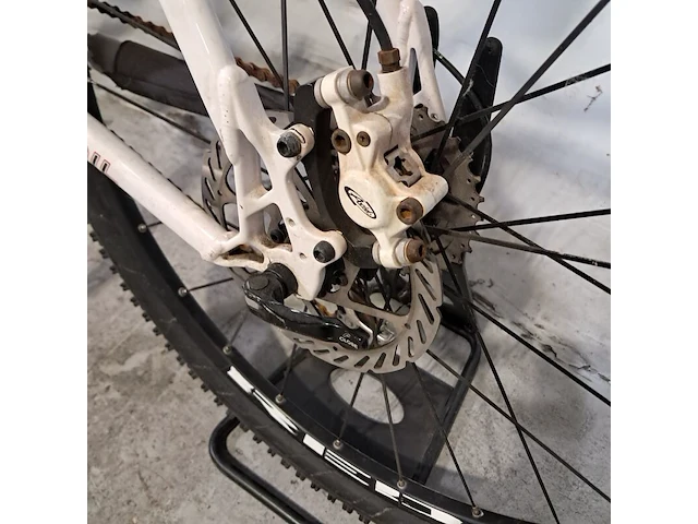 Mountainbike, x-trail, mud 5.0 - afbeelding 13 van  20