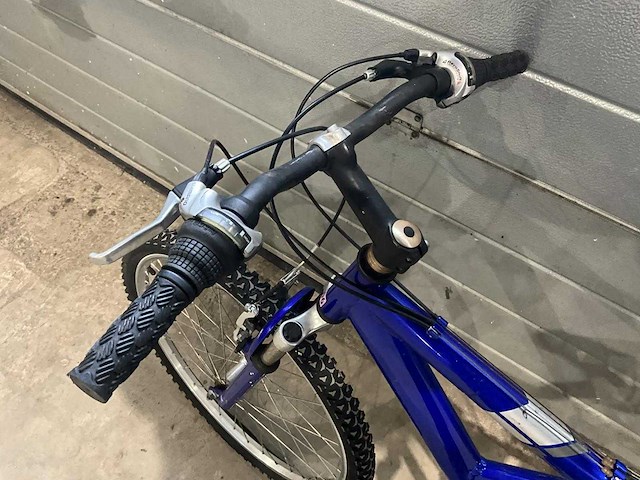 Mountainbike - afbeelding 3 van  10