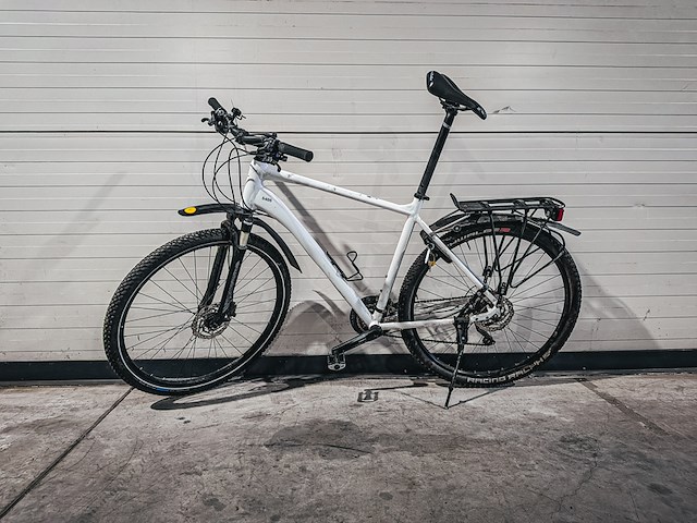 Mountainbike - afbeelding 1 van  9