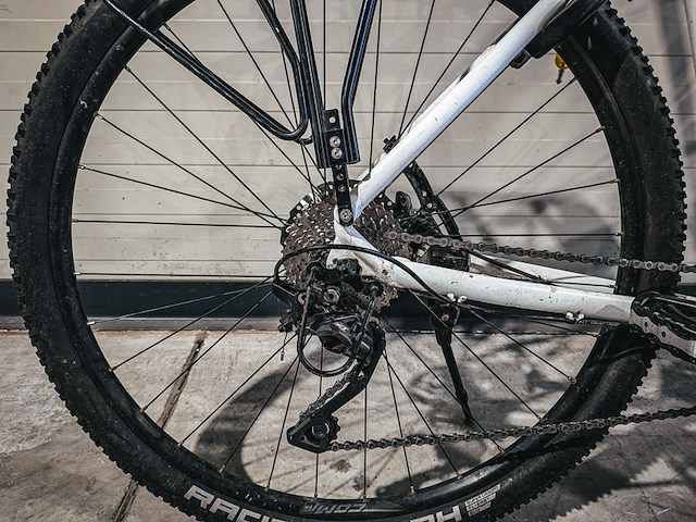 Mountainbike - afbeelding 9 van  9