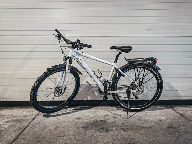 Mountainbike - afbeelding 1 van  10