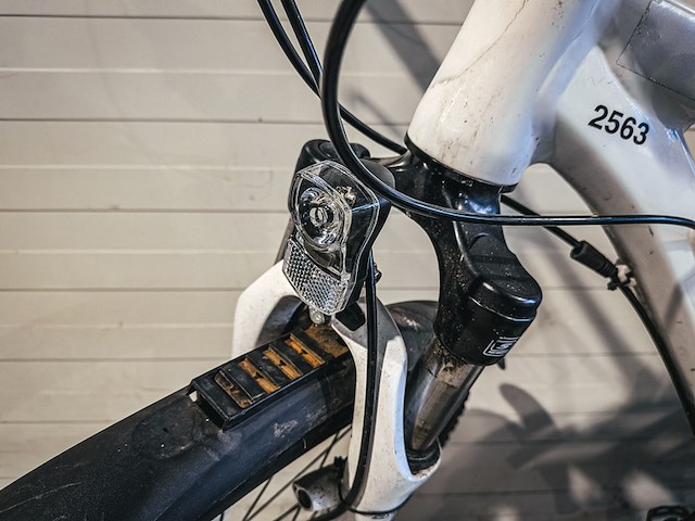 Mountainbike - afbeelding 5 van  10