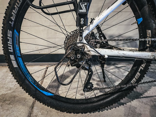 Mountainbike - afbeelding 2 van  10