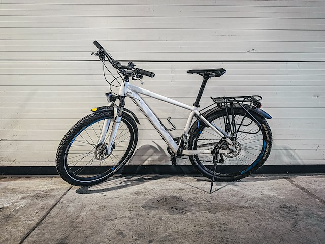 Mountainbike - afbeelding 1 van  10