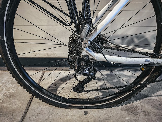 Mountainbike - afbeelding 2 van  10