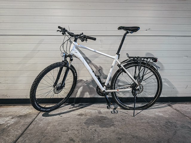 Mountainbike - afbeelding 1 van  10