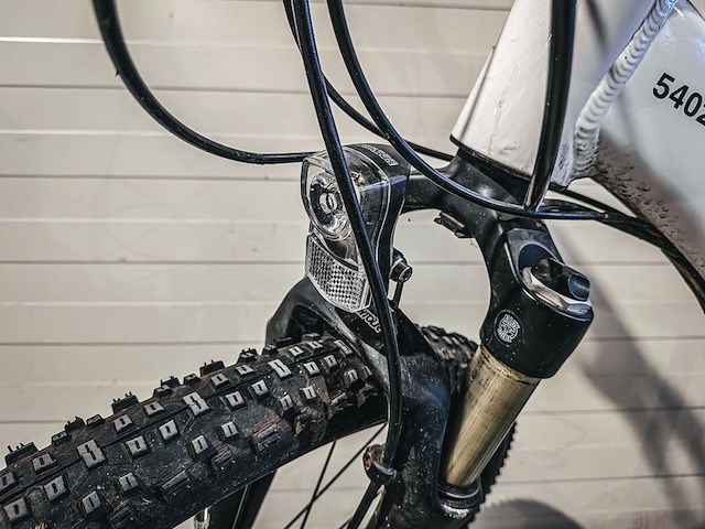 Mountainbike - afbeelding 5 van  10