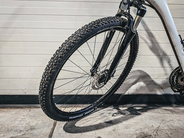 Mountainbike - afbeelding 6 van  10