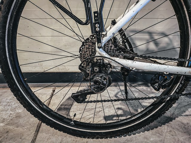 Mountainbike - afbeelding 2 van  10