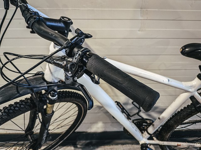 Mountainbike - afbeelding 4 van  10