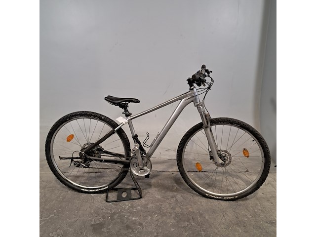 Mountainbike - afbeelding 1 van  11