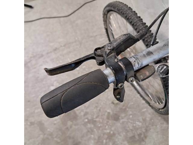 Mountainbike - afbeelding 10 van  11