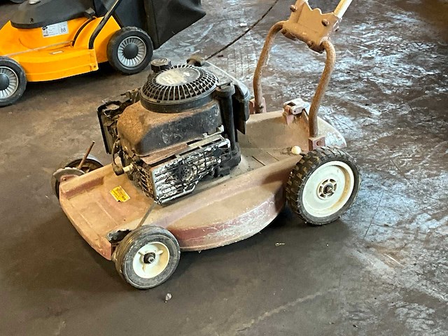 Mountfield m4 grasmaaier - afbeelding 5 van  9