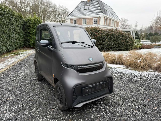 Move e-volt e4 elektrische brommobiel 45 km/u “lithium accu” - afbeelding 7 van  13